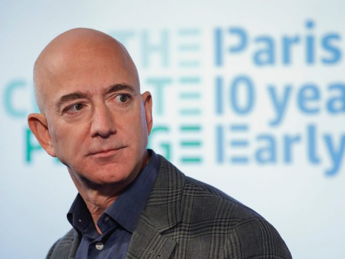 WayikMx's tweet photo. Amazon tendrá su propio laboratorio para hacer pruebas de Covid-19 https://t.co/J74c7Gqjrh https://t.co/6h8QPX1Ilp