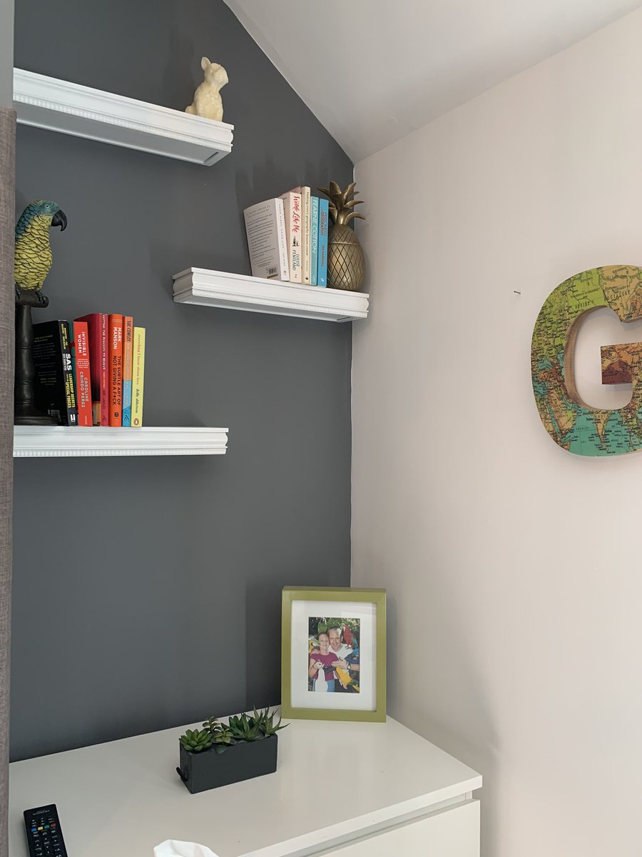 MissBreakwell's tweet photo. Been struggling with motivation when working from home and missing @_ryanbradshaw. Spent bank holiday turning the spare room into my new office. Motivated and ready for the week! 💖 https://t.co/otLun8jbDQ