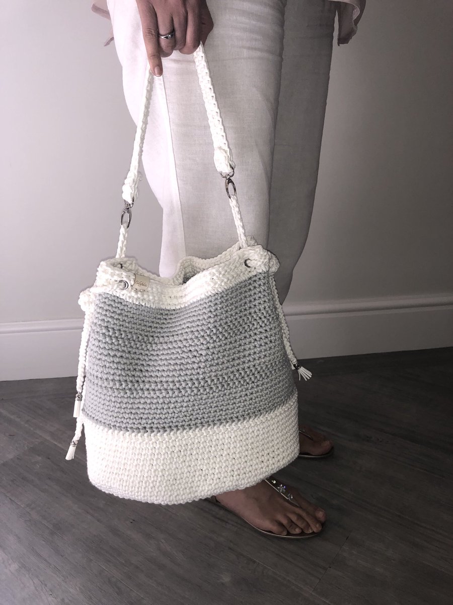 tanya_humphreys's tweet image. I fancied a bit of a change from hats, wild animals and aliens! #mindfulcreations #crochet ⁦@byHekla⁩ #summertime#creativityathome #LockdownEaster