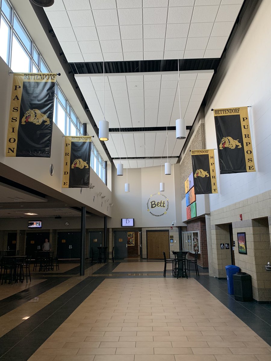 BettHighSchool's tweet photo. Still cannot get used to the school bells ringing on normal schedule  but the hallways and classrooms are empty. #bettpride https://t.co/pmtHMs2PVK
