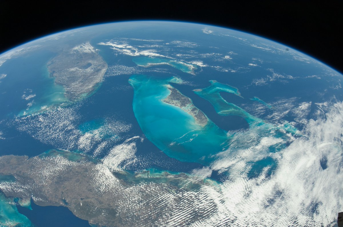 Space_Station's tweet photo. It’s a small world. 🌎

In this 2010 photo, we see Florida, Cuba and the Bahamas surrounded by turquoise waters on our blue marble. As we count down to the #EarthDay50th anniversary, we’re highlighting some of our favorite photos from the #SpaceStation20th anniversary. https://t.co/Z3vzEJA6uE
