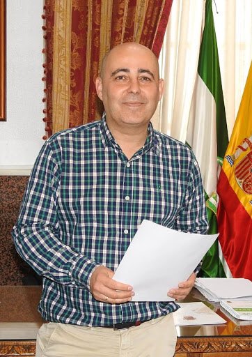 PP_Almeria's tweet photo. El @PPHuercalOvera denuncia la opacidad de la alcaldesa de Huércal-Overa al ocultar información de la denuncia a la 1ª teniente de alcalde.

🌐 https://t.co/VyfrMQ9jF2 https://t.co/TINaLvhvgk