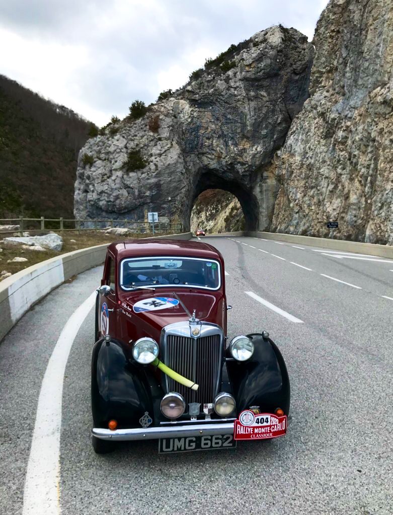 morewheelspin's tweet photo. #MGMonday #RIPStirling Stirling beat my MGYB twice, in a Jag Mk7 in ‘53 Silverstone Production Car Race &amp; in a Sunbeam Alpine in ‘54 Monte Carlo Rally @MGCarClub @CCCuration @cjhm_models @LienhardRacing @gmracingblue @JulienMOTRON @cjhm_models @Snugbucket https://t.co/FO44la3WUm