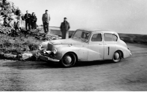 morewheelspin's tweet photo. #MGMonday #RIPStirling Stirling beat my MGYB twice, in a Jag Mk7 in ‘53 Silverstone Production Car Race &amp; in a Sunbeam Alpine in ‘54 Monte Carlo Rally @MGCarClub @CCCuration @cjhm_models @LienhardRacing @gmracingblue @JulienMOTRON @cjhm_models @Snugbucket https://t.co/FO44la3WUm