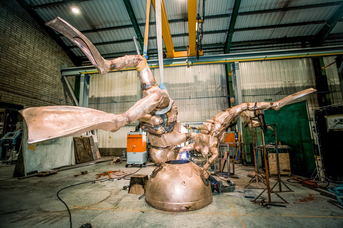 johnberelowitz's tweet photo. The Vernon Mine Warfare & Diving Monument @VernonMonument we cast #MorrisSingerFoundry 🔥 was installed at #GunwharfQuays, #Portsmouth. Created by eminent sculptor @markxrichards.
https://t.co/l4HjE4wDIz
@RoyalNavy #britisharmy #minewarfare #diving #sculpture #vernonmonument https://t.co/B1t1TsQvCW