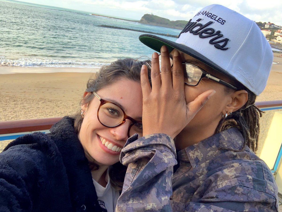 mne_chloe's tweet photo. HAPPY BIRTHDAY to my favorite person. I wish you nothing but happiness and the absolute best. You deserve it so much! So I will always make sure I give it to you, today and every other days. 

Je t’aime ❤️ https://t.co/eZUki8pS1d