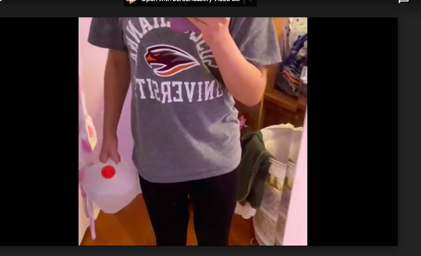 I'd much rather be teaching and interacting w/ my Ss face to face but they're killing their at home workouts. They're creative and using things around their house such as water bottles, steps, floor tape, resistance bands, etc. I'm so proud of all their hard work!
#easdedtech