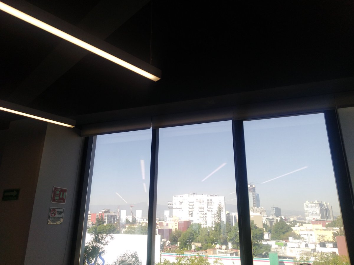 marioalopezh's tweet photo. @Claudiashein una pregunta, porque si hay poca circulación vial aún hay mucha contaminación? https://t.co/NdxZqAigXH