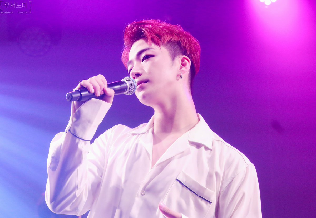 woon_seom's tweet photo. 2020/04/14
세상에서 젤 다이스키나 이상욱 생일 축하해🎉💜
#엔티크 #ntic #NewTrendICon #상욱 #이상욱 #さんうく #sangwook #Happy_Sangwook_Day #うぎたんじょうびおめでとう @wogi0175
태어나줘서 고마워 상욱💜 우리 오래 봐요😌
우리 상우기 오래오래 빛나는 별이 되길 바래⭐️ https://t.co/J9eF2wfP0r