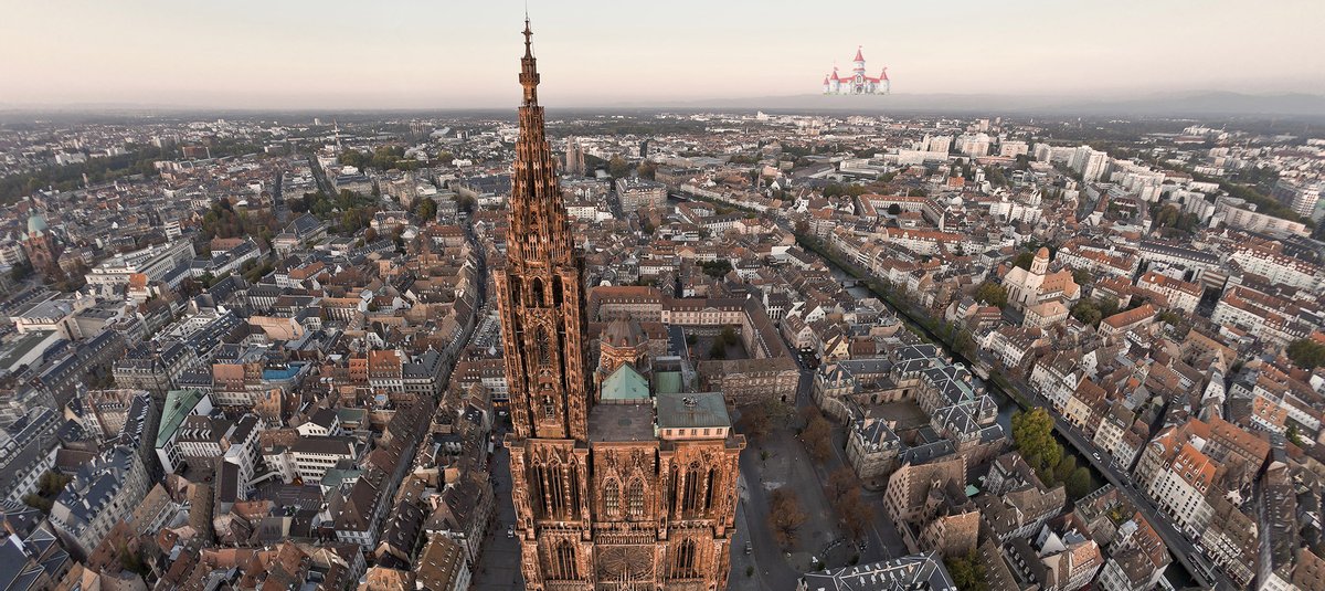 🔴 Breaking News 📣 Suite à la baisse de pollution le Château de Peach était visible du haut de la Cathédrale de <a href="/strasbourg/">Strasbourg.eu</a> pour la première fois depuis 35 ans ‼️ #pixelmuseum #Pixelchezvous