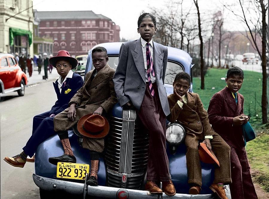 charlestoyou's tweet image. This picture is engrained in Chicago black history and it was taken 79 years ago today on Easter Sunday.