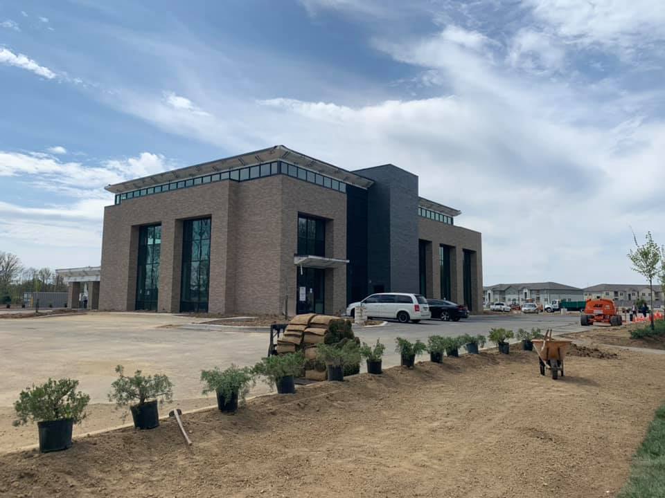 K4Arch's tweet photo. Exciting to see the great progress on Autotruck Financial Credit Union’s new main office and branch. Thank You to the entire Team - K4, @KelleyConstInc, the subcontractors, and all the equipment and material suppliers for their efforts in keeping this project on schedule. https://t.co/tt6Xb3yDoO