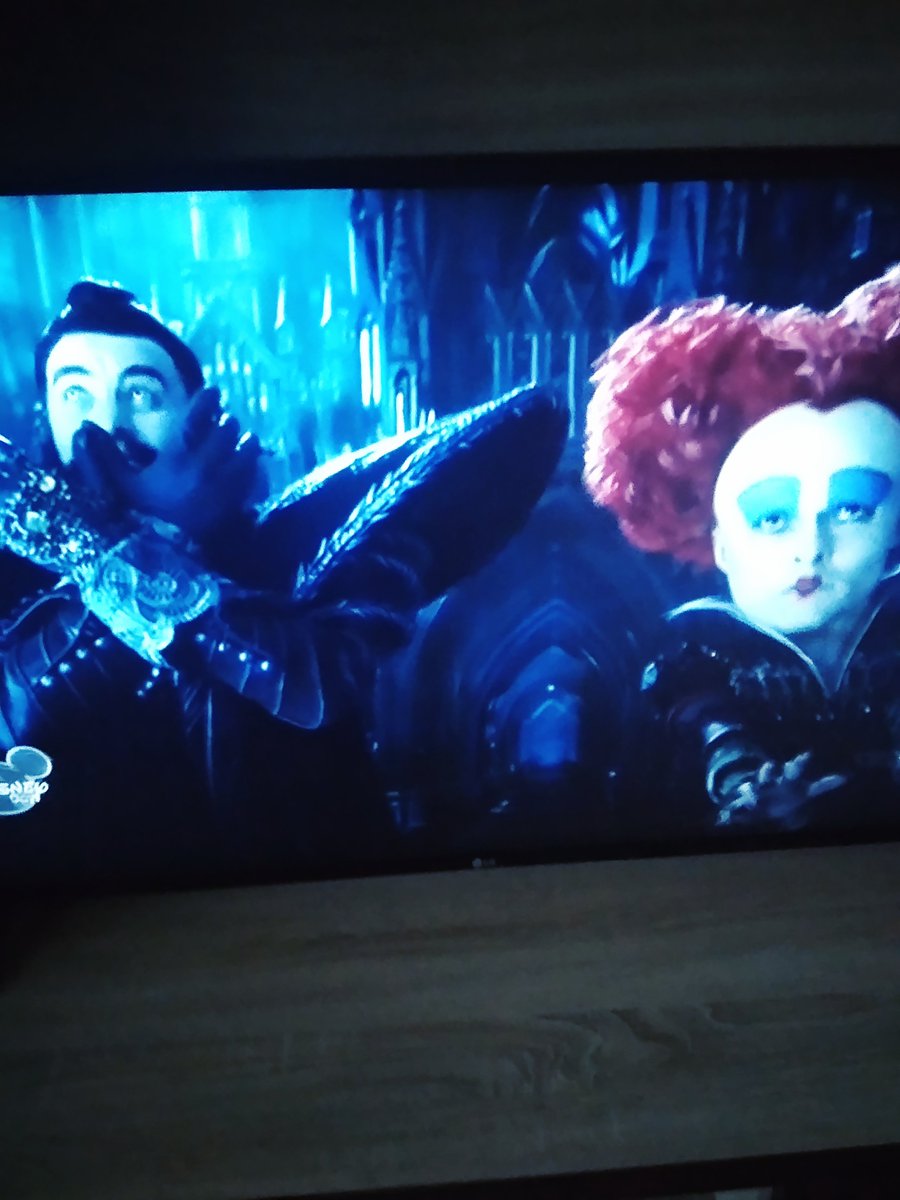 Karolin60998225's tweet image. #Alicja po drugiej stronie lustra.
#Alicja w krainie czarów.
#Zostańwdomu