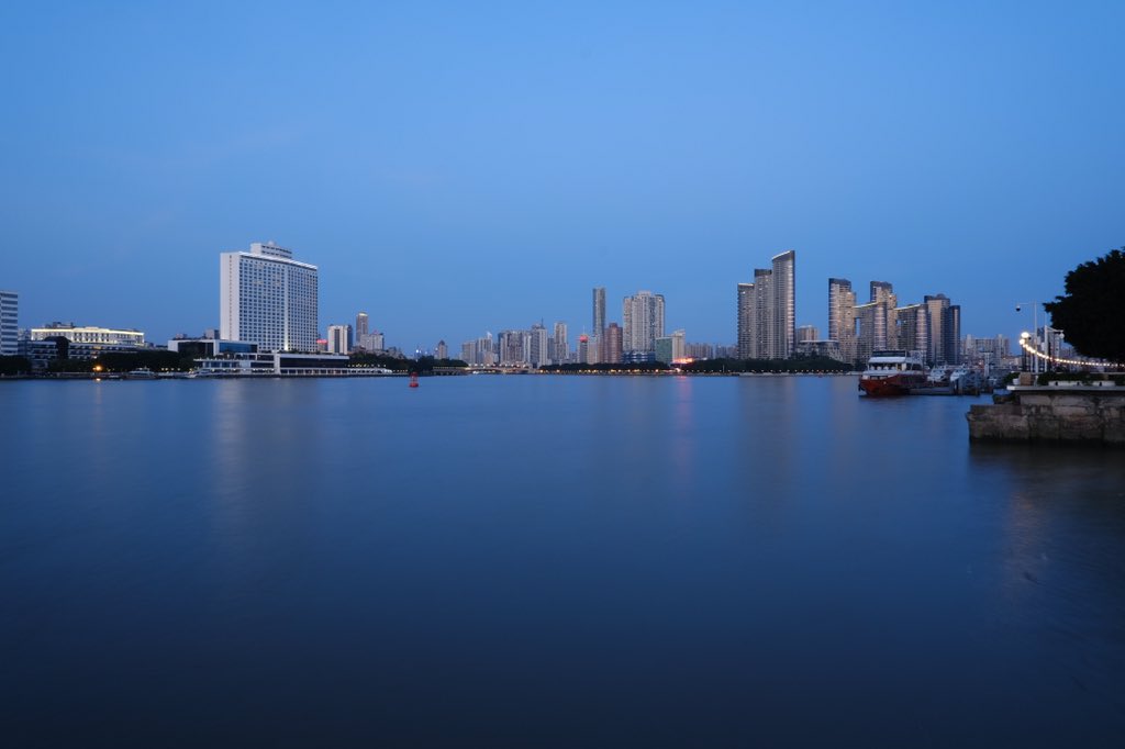 Yoren_Hu's tweet photo. 珠江夜景 https://t.co/JBKlB4Smyo