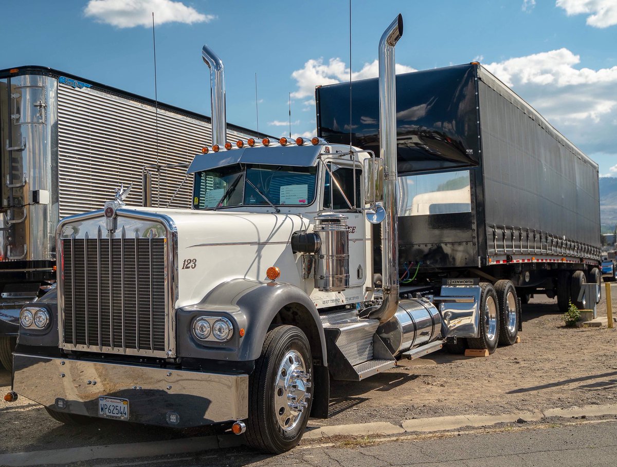 SinCityStainles's tweet image. Hey there, #Sinners! 👋🏼😈 How’s this cool #Kdub to kickstart your certified sinful day? 👀😏 Enjoy ✨💋