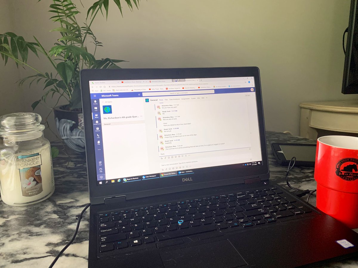 CCPSTeacher's tweet photo. Enjoying chatting with one of my students as we kick off 4th quarter via online learning @BMESEagles @YCSD #missmystudents #engagedycsd https://t.co/WeUyYZPfgC