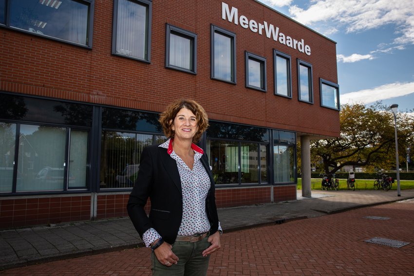 #HuiselijkGeweld. Stress kan binnen gezinnen nu snel oplopen. Met kans op fysieke of emotionele mishandeling en seksueel misbruik. <a href="/RenataFideliMW/">Renata Fideli</a> maakt zich zorgen en roept iedereen op om bij vermoedens #MeerWaarde te bellen voor #hulp. Lees haar blog op meerwaarde.nl/nieuws