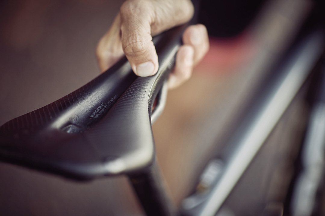 ErgonBike's tweet photo. Available in female and male specific shapes, the SR Saddle Series was meticulously tuned and shaped for a variety of drop bar applications.
β
View the range β‘οΈ https://t.co/jMlLPJA6HR
β
#ergonbike #srmen #srwomen #road #gravel #cx https://t.co/mqAs5vmAdx