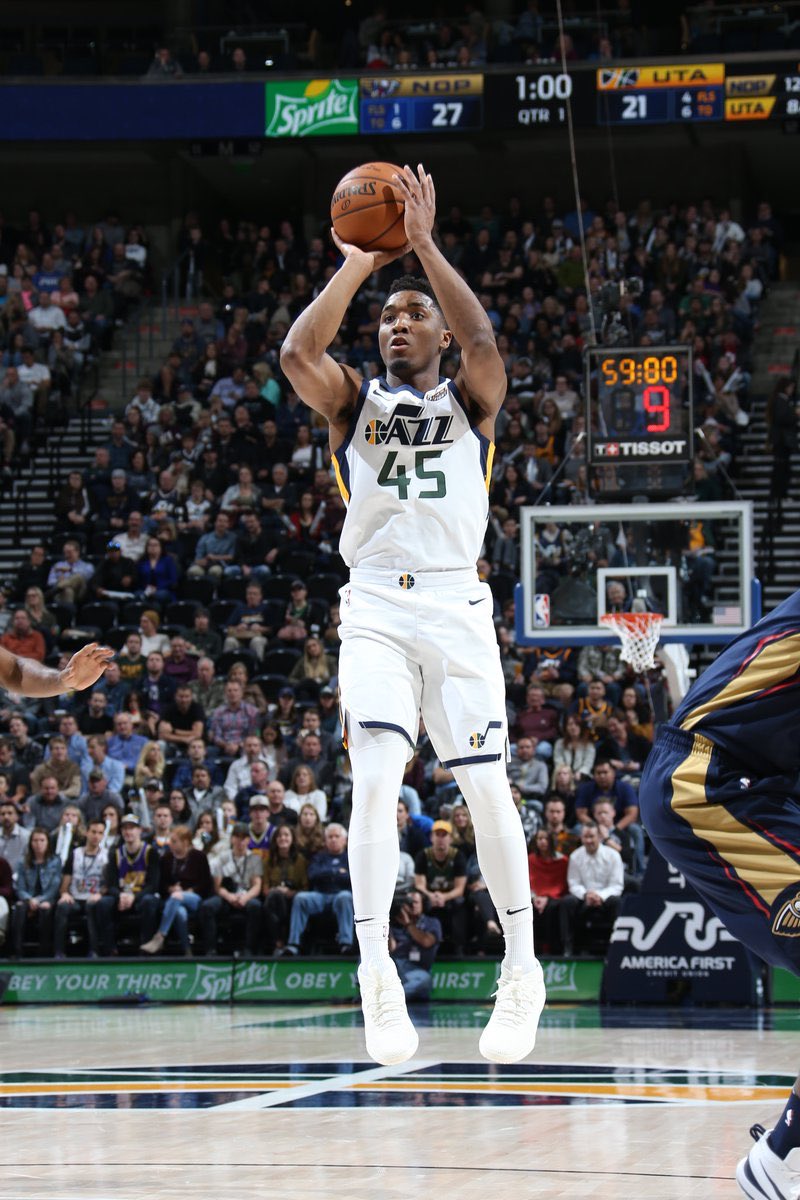 The Jazz started the 2017-2018 season with a 19-28 record. But they turned the season around, finishing 29-6. In this span of games, here was Mitchell’s averages:35.7 minutes22.1 points4.1 assists4.1 rebounds1.5 steals43% FG34% 3PT78% FT