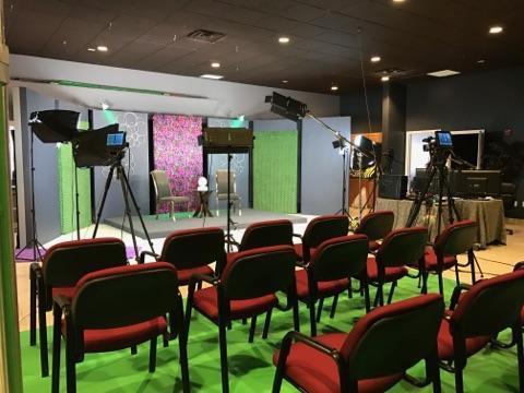 PlumbTalkVideo's tweet photo. Although we are not filming in studio currently, we are pleased to announce that we are continuing to produce talk shows using a "modified" online approach. A big thank you to all of our existing clients. You are an inspiration! Be safe everyone... #onlinetalkshow #talkshowfun https://t.co/C9sBQswziY