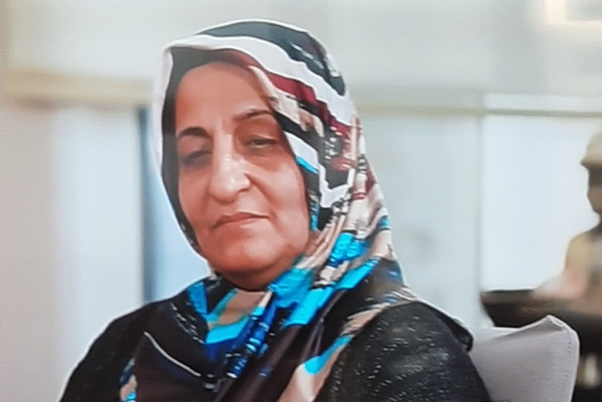 #ZuhalTopallaSofrada Bunları özenle mi seçiyorsunuz ??