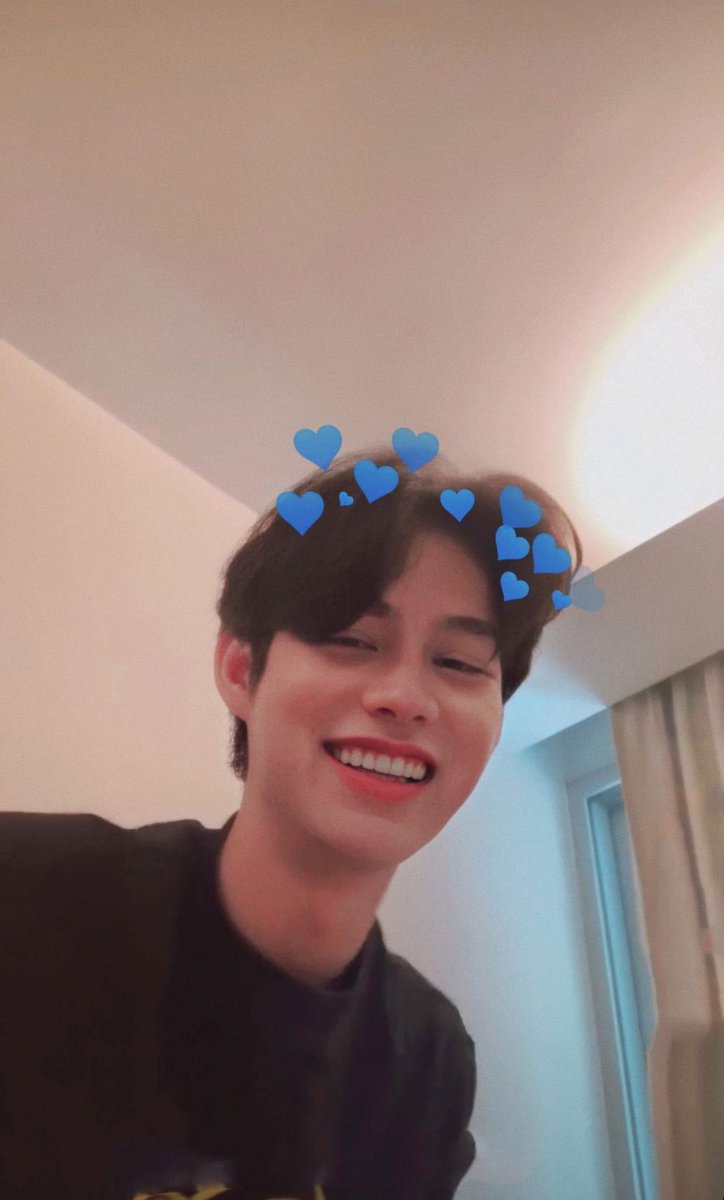 preciousloey_'s tweet photo. FYI
I stanned SarawatXTine
Not BrightXWin
But I supported both of them and respect their decision ♡
@winmetawin
@bbrightvc
#standwithbright
#StandWithWin
#saveBright https://t.co/hKkygvMFHg