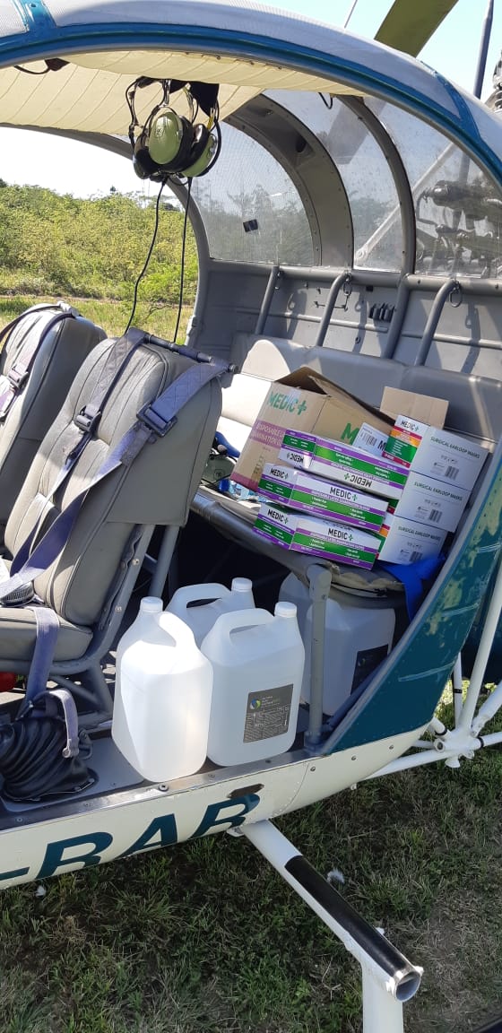 GoitseDiale's tweet photo. Today was a massive success.

We supplied 300kgs of bread to the Winterveld community, North of PTA

And we delivered necessary food and medical supplies to a care center in Hazeyview that had been broken into.

#TheCOVIDFlight we'd like to do more! https://t.co/dTp8PwHxWc