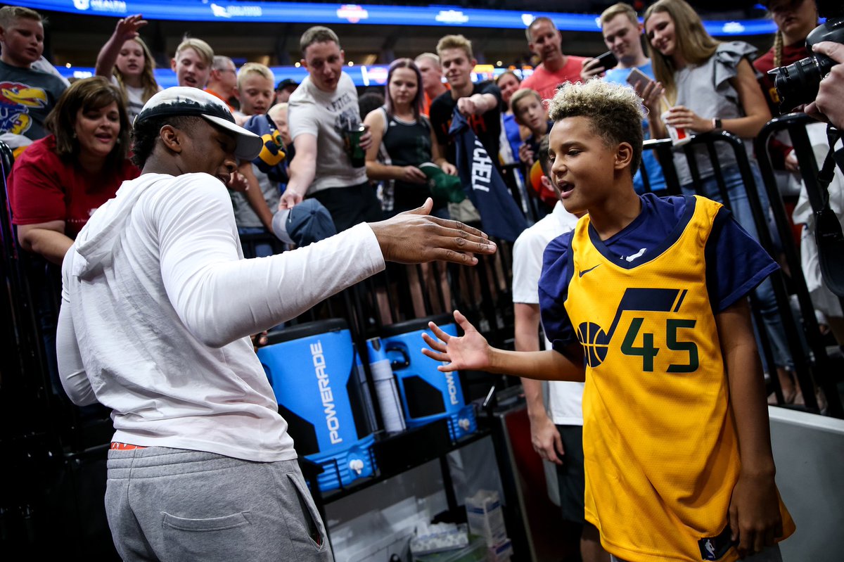 This thread hasn’t even gone into the great things he’s done off the court. What an amazing person he is and how he’s helped the Utah community and the people in it. Donovan is one of the most caring people in the league and a young star. I hope he retires a Jazzman.