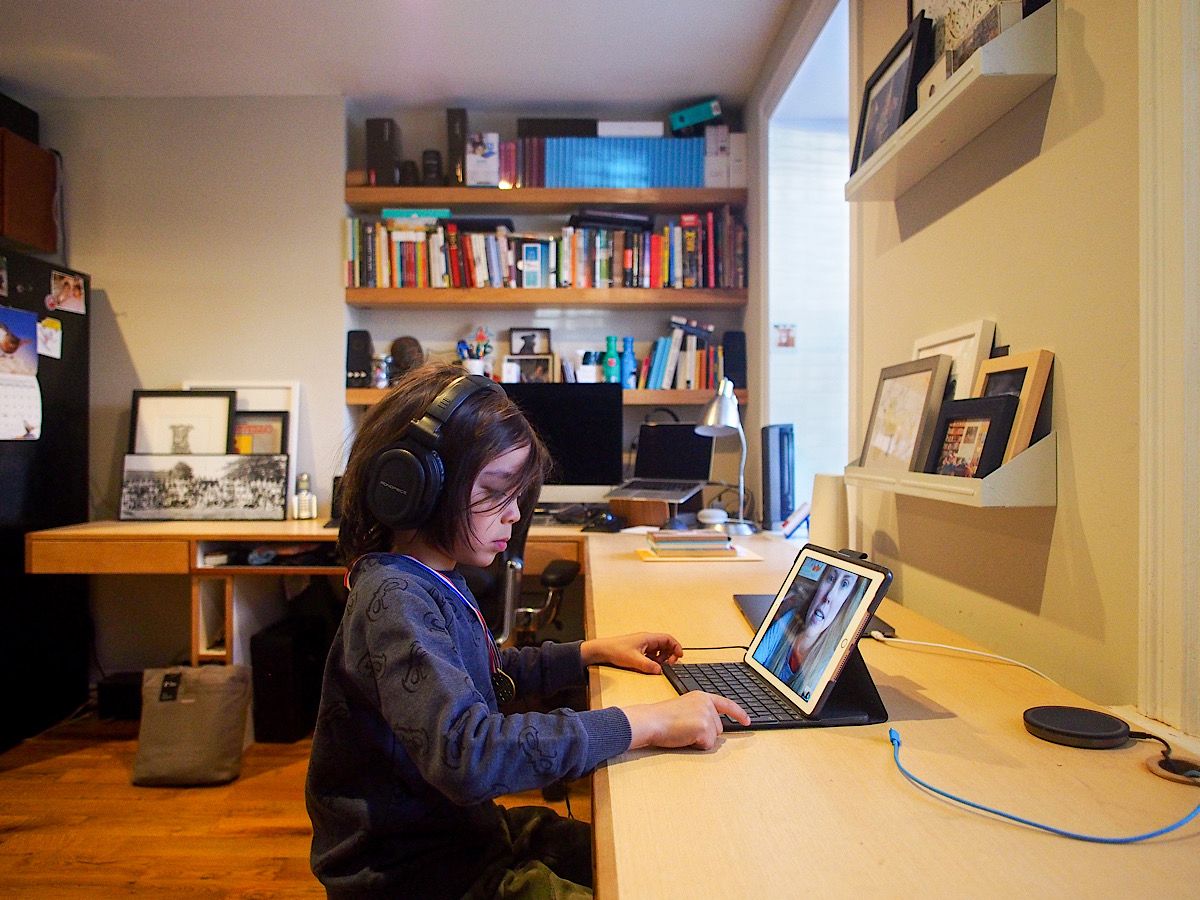 subtraction's tweet photo. Lots of great #WFH setups being shared at #AdobeCreativeSetup. I wrote about mine in this blog post:  https://t.co/A3fyxHqU0w https://t.co/7jCpEhppE0