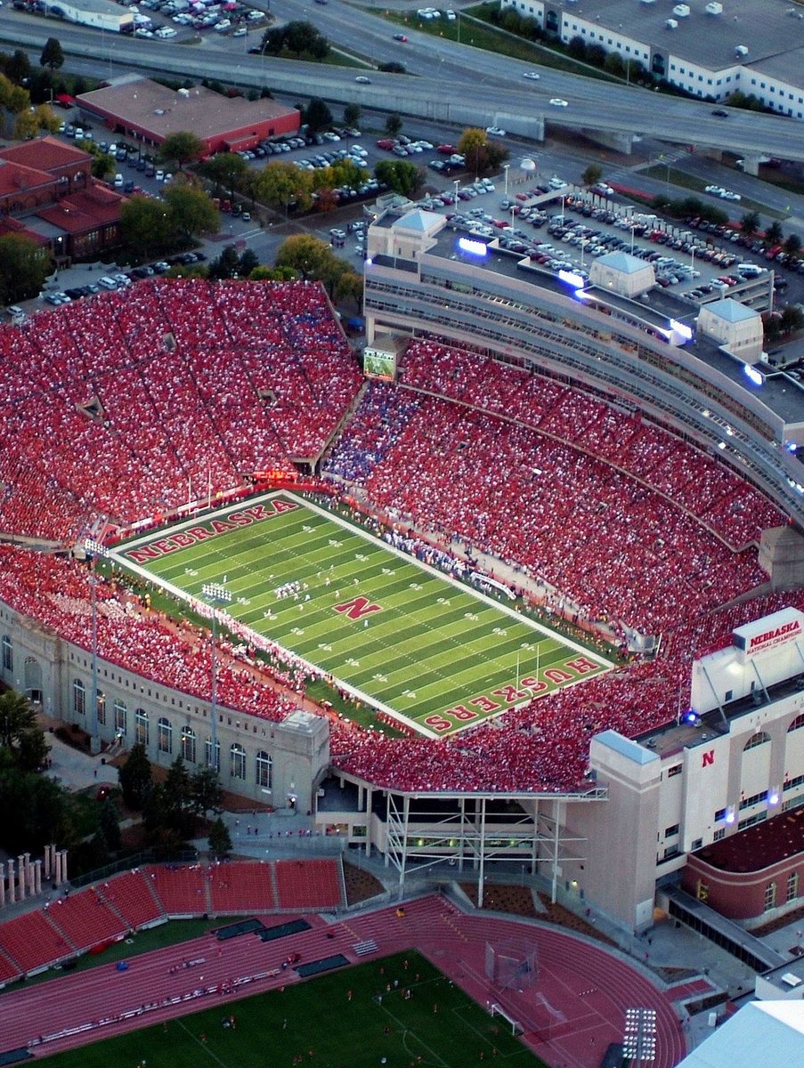 TreyveonLongmi1's tweet photo. Blessed to receive an offer from Nebraska! @colbyellis @CoachRHeld https://t.co/DipwjDKozN
