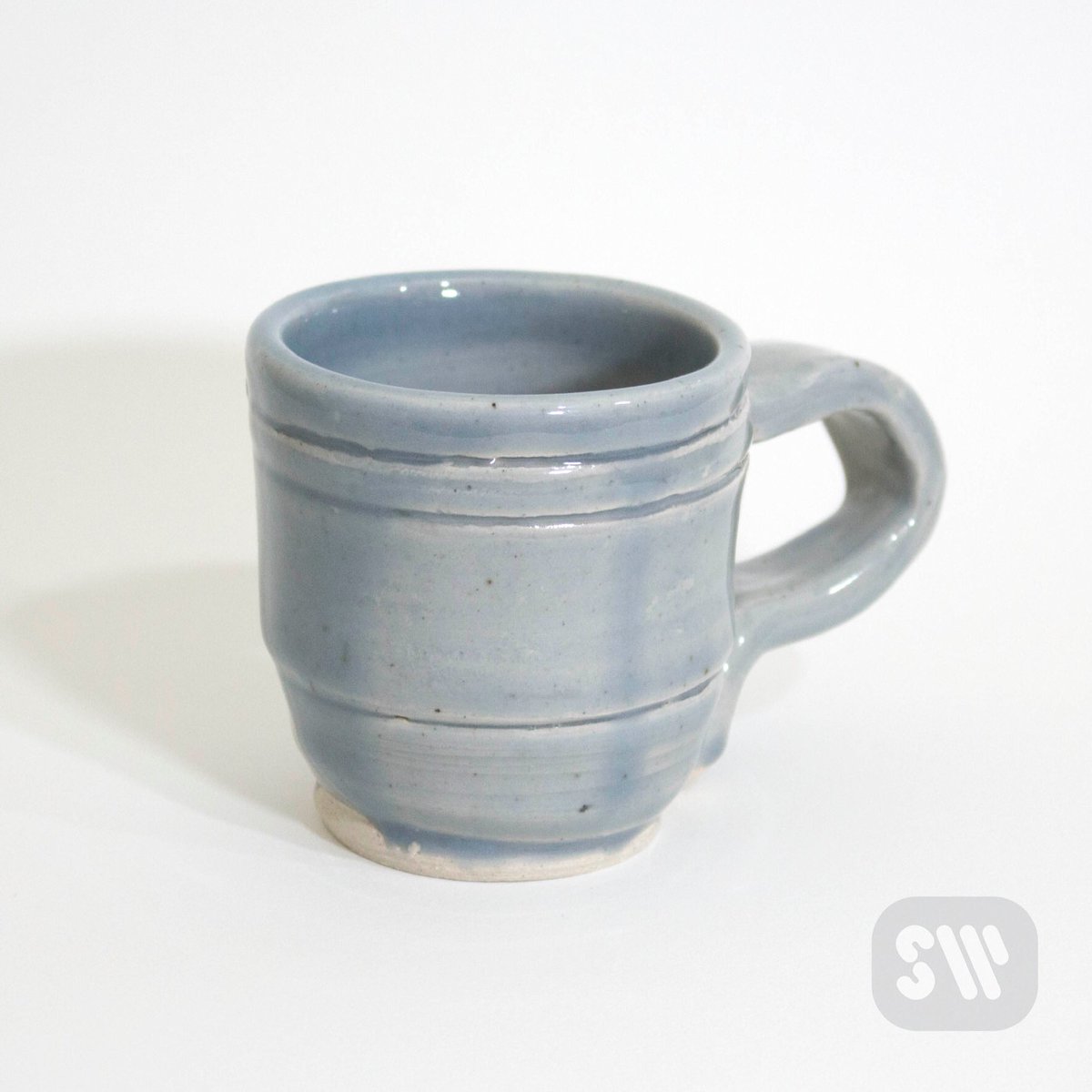samwinderart's tweet photo. Here are the ceramics I created this semester before the lab closed. I was starting to get the hang of it too.
#ceramics #mug #jar #bowl #pot #pottery #throwing #clay #trimming #glaze #glazing #art #artist #artontwitter #throwclay #ceramicsontwitter https://t.co/AQN0Pioxvi
