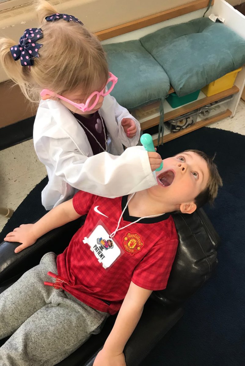 Tools_Mind's tweet photo. Children love to play Medical Theme in Tools! Children can pretend to give shots (crayon), take a patient’s temperature (wood block), or listen to their heart (cup with string). Support powerful play with simple props!
#ToolsatHome #PlayfulLearning #ToolsoftheMind https://t.co/ERFpKWVRuG