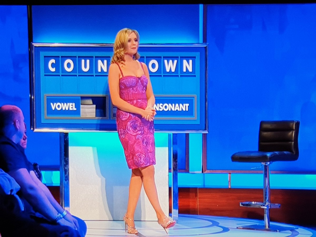 Kevenlaw's tweet photo. Brad being surprised that Joyce watches #countdiwn lol 🤣🤣🤣 #TheChase https://t.co/dfSwfDmoSr