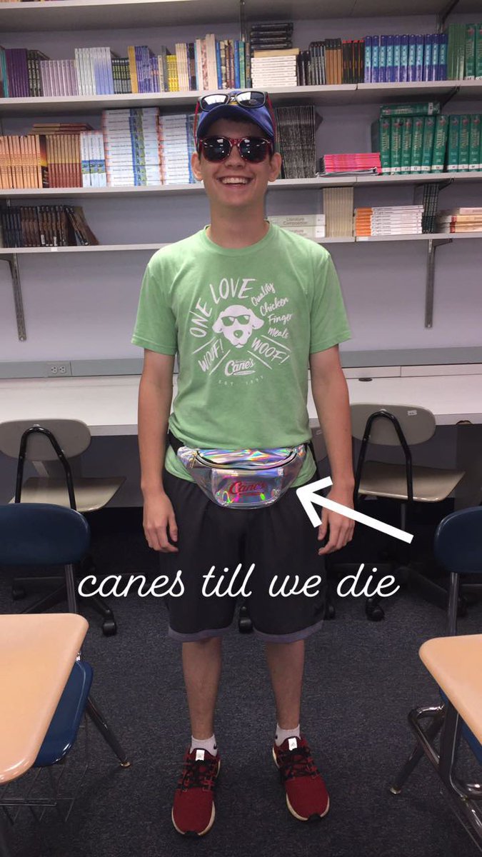 leah_pig's tweet photo. @ValleyParkHS @ValleyParkSTUCO https://t.co/sbOQlOGoZk