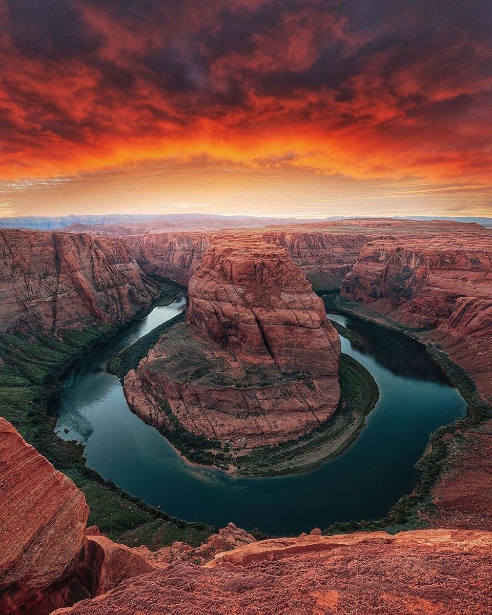 EarthPix's tweet image. horseshoe bend 🔥in Arizona 🏜 
Captured by @neohumanity #earthpix #travelphotography #travel