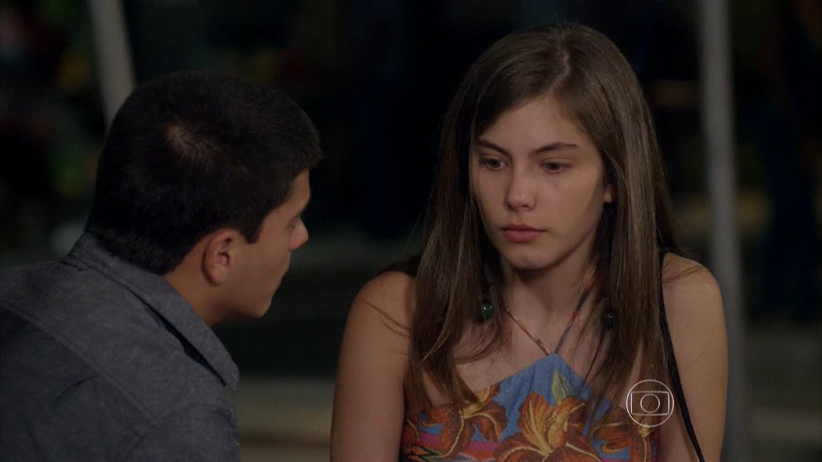 novelismos's tweet photo. Será que a Bianca ficou bolada com o que a Vicki descobriu? #MalhaçãoSonhos #Malhação2014 #cap136 https://t.co/Q8BTKVjeFB