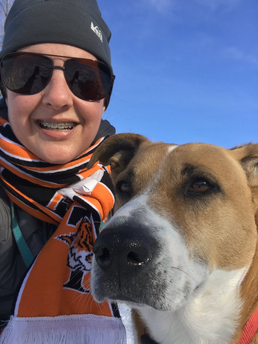cpattenrun's tweet photo. Pet Day! #BARRStrong https://t.co/leBNVq3PRu