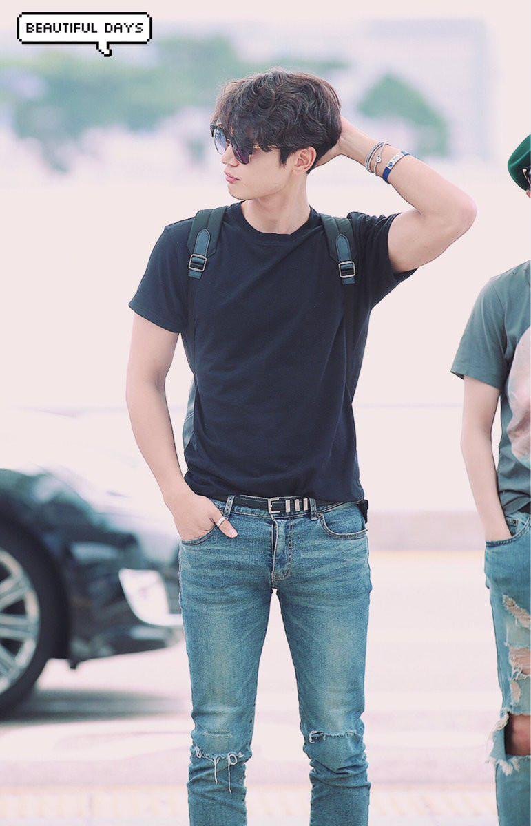 Minho as ur bf for   #NationalBoyfriendDay- love language: words of affirmation- wants to hear about your day in detail. do not leave anything out- will try to make you go to the gym with him- leaves little notes on the fridge or your pillow reminding you how much he loves you