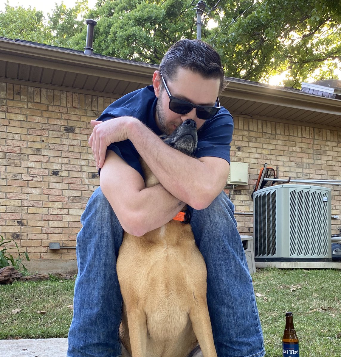 jjackson231's tweet photo. Pretty good Easter with the girlfriend and her family, as well as $500 won on a lottery ticket from the egg hunt! https://t.co/rhFBPruPDr