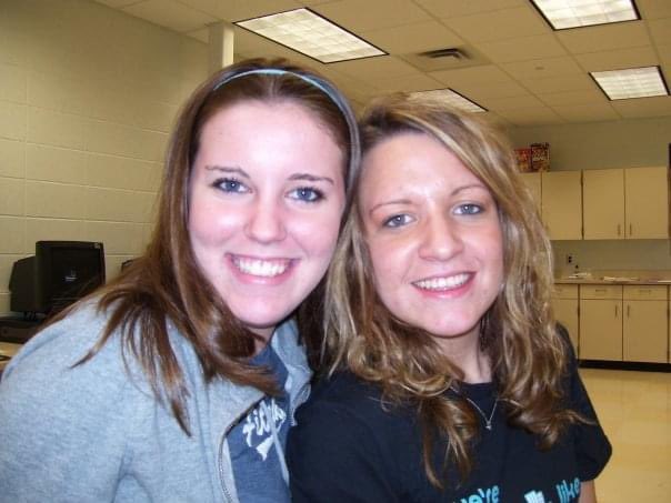 TeachWithHodge's tweet photo. ‼️CURRENT SENIORS‼️ share your favorite picture from your senior year so far!! These are both from @FCPilotFlashes the newspaper room! #FC2007 #WeAreAllFlashesNow #SeniorPicChallenge @ftcsc @FCHSPrincipal @daynakayyy #retweet https://t.co/sE8hPWemCp