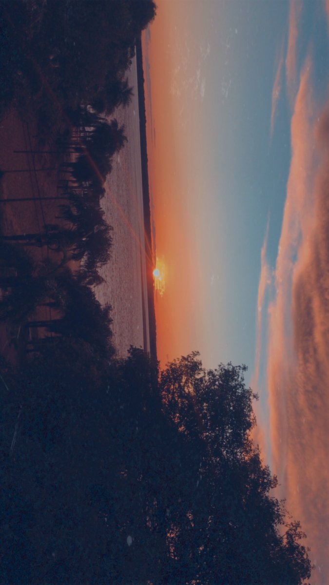 BeLomonaco's tweet photo. El cielo estaba 👌🏼🌤💛 https://t.co/uDi53Ki1wo