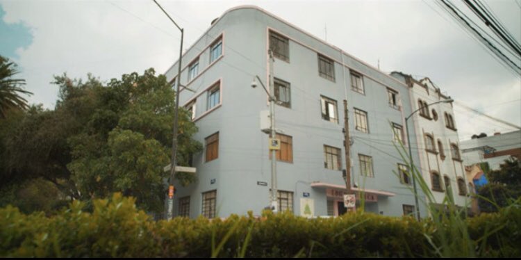  4) Carlota’s apartment building (exterior) - 122 Yautepec, Condesa, CDMX  #Desenfrenadas  #DesenfrenadasNetflix