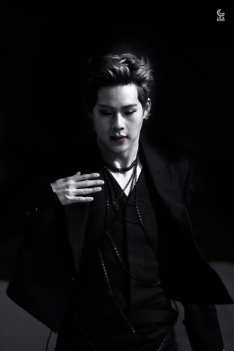 Jooheon in Black is a different Story to tell.... IF YOU ARE WEAK STAY AWAY, i know you will opened xD