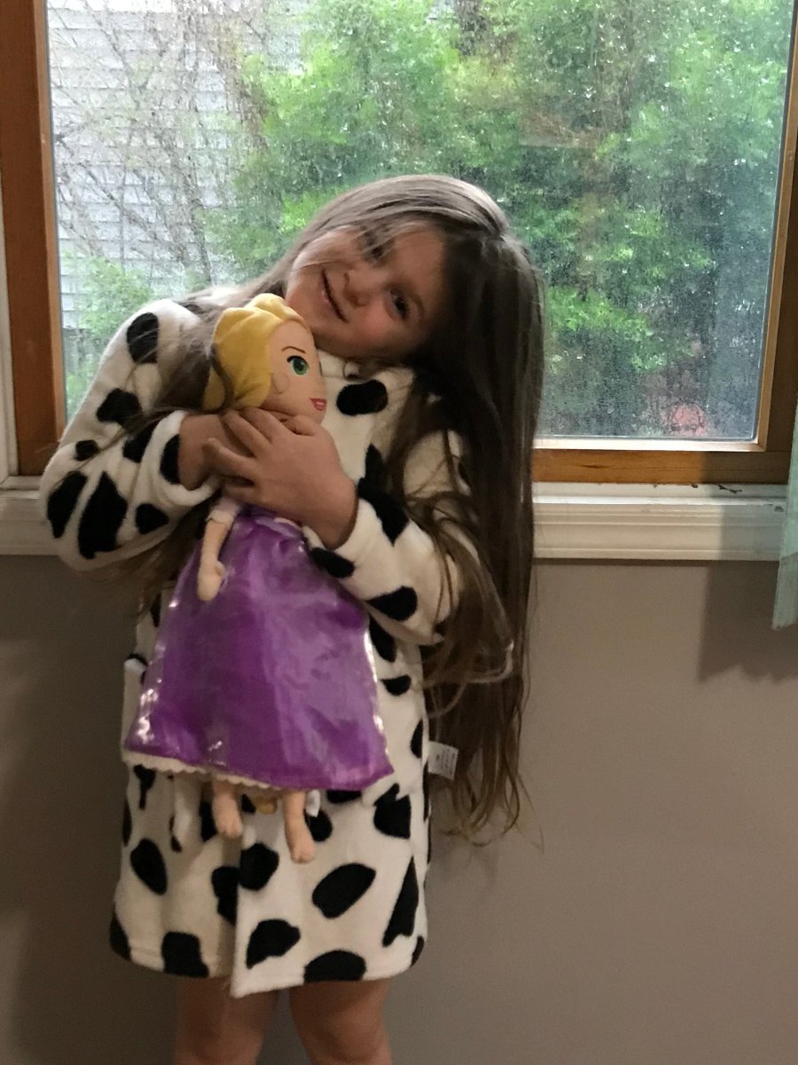 gwlswes's tweet image. GWL Spirit Week is underway!  Check out these readers in their PJs!  Thanks for demonstrating your school pride!  Keep reading and stay cozy!
@GWLSchool #gwlstrong #gwlspiritweek @LibraryLadyGWL