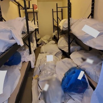 États-Unis: des cadavres de victimes du covid-19 entassés dans un hôpital-(photos)