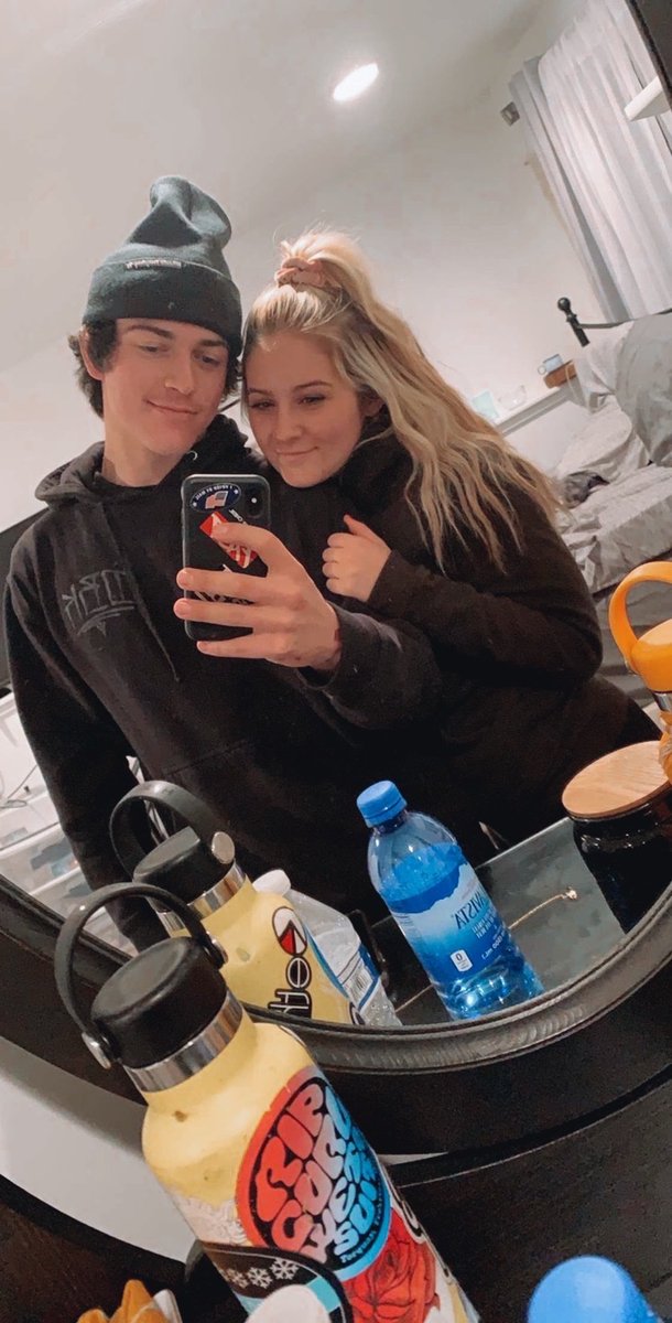 Averyj43's tweet photo. lover 💗 https://t.co/7PNkzBteTQ