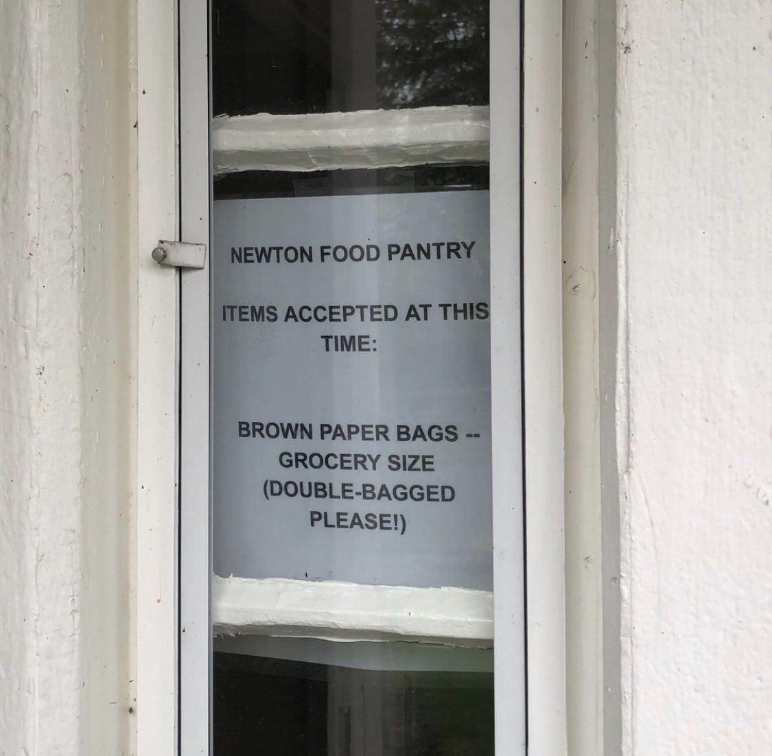 NewtonFoodPntry's tweet photo. The Newton Food Pantry is unable to accept any in-kind donations at the time. We are in need of paper grocery-sized double-bagged bags &amp; empty egg cartons. These can be dropped off at 61 Ballard Street, 36 Metacomet Road or in our bin outside City Hall any day except Wednesdays. https://t.co/YYFgS0ySA3