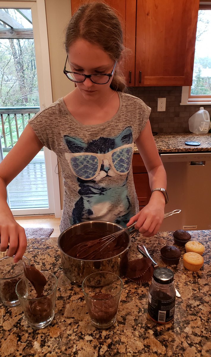 chmomnj's tweet photo. Love the extra activities for kids who like doing a little more. "Create a rock layer dessert" to learn about sedimentary rocks.#distancelearning  @MsBlandford https://t.co/QdUS39WMaX