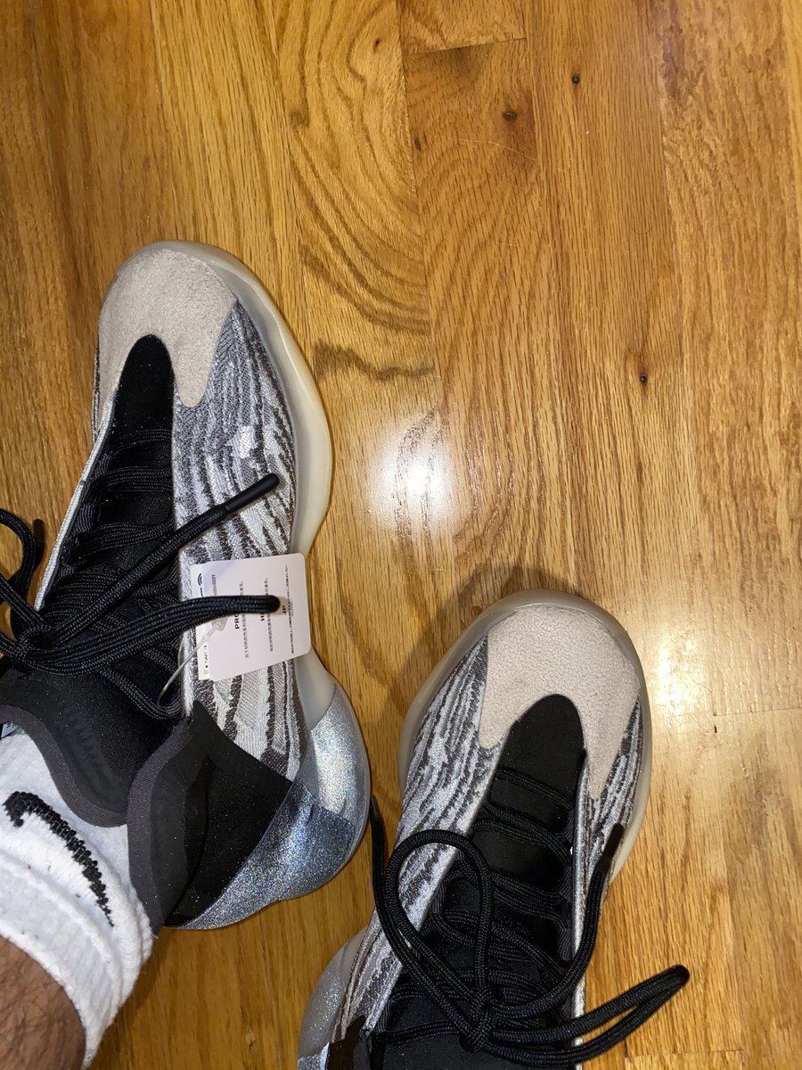 qntm on feet