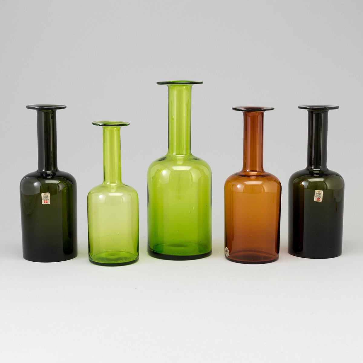 revolves2020's tweet image. Stunning collection of Otto Brauer’s Gulvvases..1962. See more at chairish.com/shop/r-evolve
#holmegaard #scandinavianglass #beautiful #vintage
